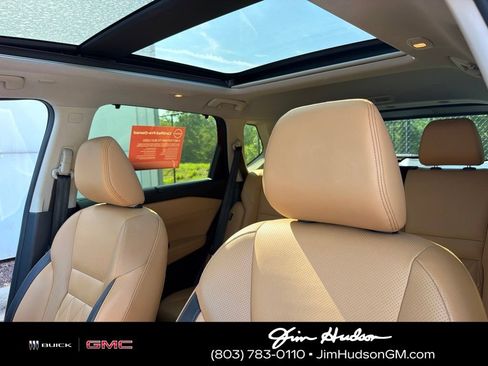 Used 2023 Nissan Rogue Platinum FWD image 8
