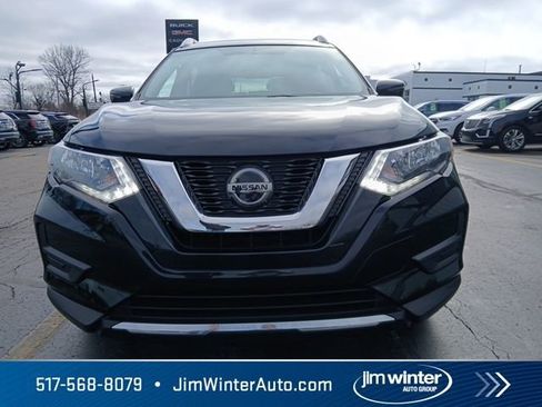 Used 2018 Nissan Rogue SV w/ Premium Package image 5
