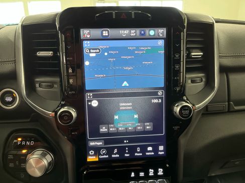 Used 2024 RAM 1500 Laramie image 28