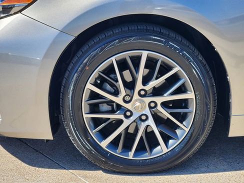 Used 2017 Lexus ES 350 w/ Luxury Package image 8