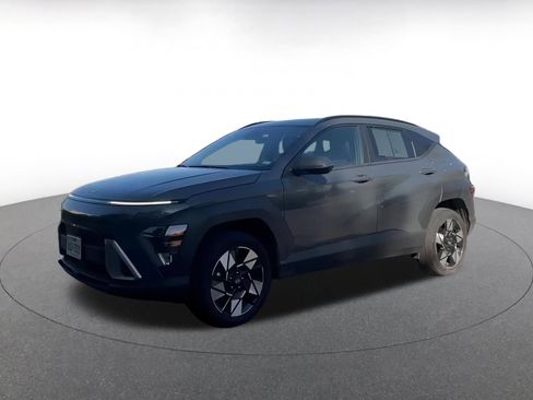 Used 2025 Hyundai Kona SEL image 4