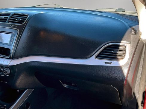 Used 2018 Dodge Journey SE w/ Popular Equipment Group image 26