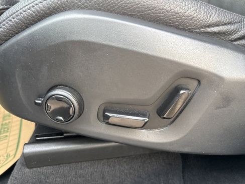 Used 2020 Volvo XC60 T5 Inscription w/ Protection Package Premier image 22