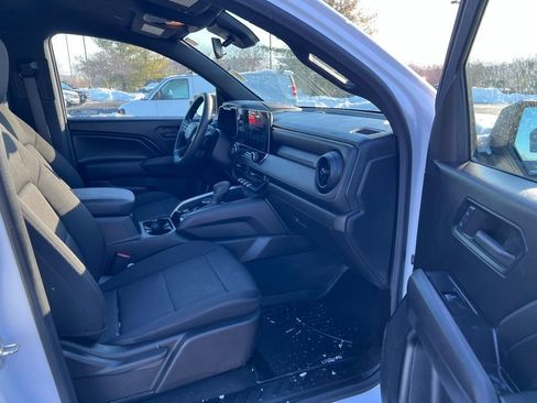 Used 2024 Chevrolet Colorado Trail Boss w/ Advanced Trailering Package image 10