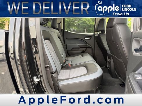 Used 2022 Chevrolet Colorado Z71 AWD/4WD image 10