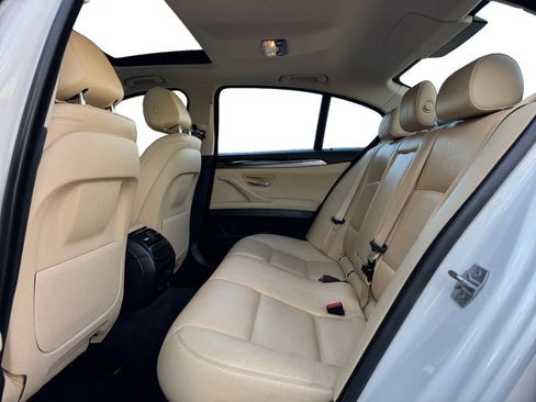 Used 2016 BMW 528i Sedan RWD image 16