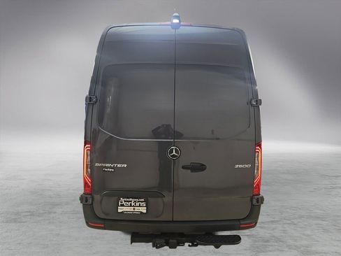 Used 2024 Mercedes-Benz Sprinter 2500 image 6
