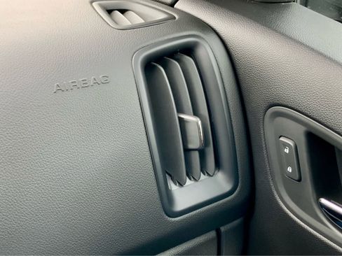 Used 2019 Chevrolet Colorado LT w/ LT Convenience Package image 53