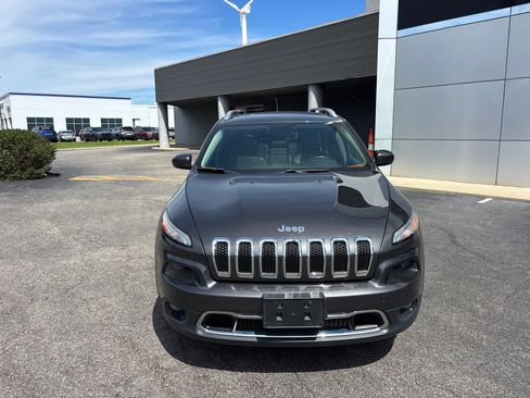Used 2016 Jeep Cherokee Limited FWD image 2