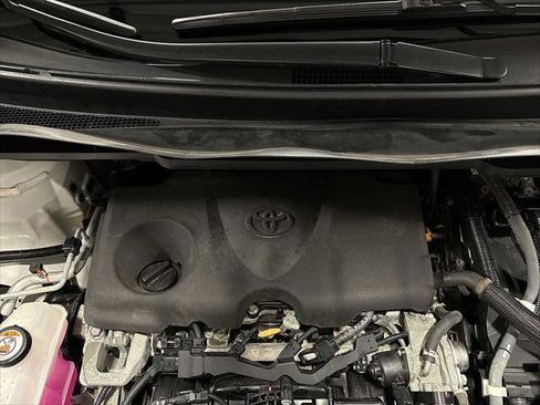 Certified 2022 Toyota Sienna LE FWD image 12