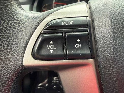 Used 2011 Honda Accord LX image 12