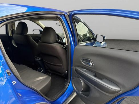 Used 2018 Honda HR-V EX image 17
