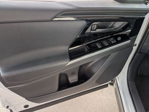 Certified 2024 Toyota bZ4X XLE image 8