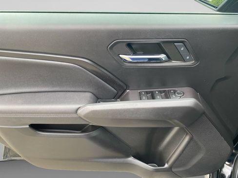 Used 2023 Chevrolet Colorado LT w/ LT Convenience Package II AWD/4WD image 19