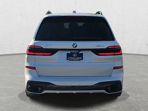 Used 2025 BMW X7 xDrive40i w/ M Sport Package image 6