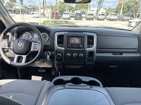 Used 2022 RAM 1500 Classic SLT RWD image 14