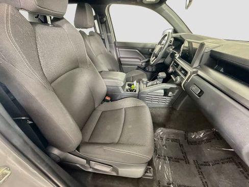Certified 2025 Toyota 4Runner SR5 AWD/4WD image 28
