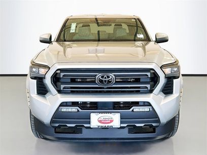 New 2025 Toyota Tacoma SR5