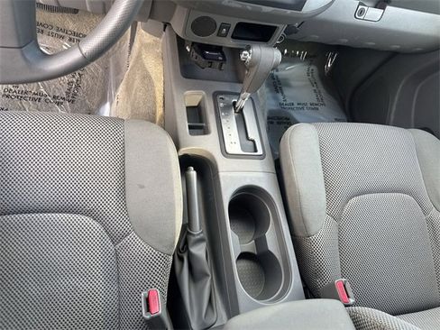 Used 2016 Nissan Frontier SV image 22