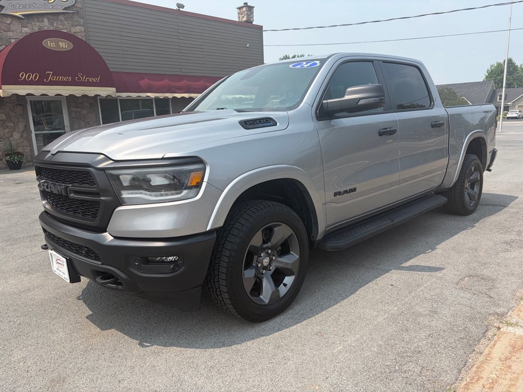 Used 2024 RAM 1500 Big Horn AWD/4WD image 3