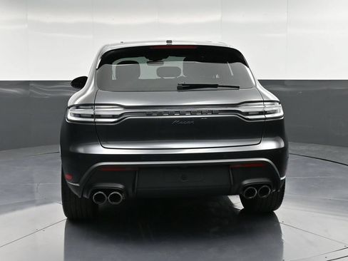 Certified 2026 Porsche Macan AWD/4WD image 7