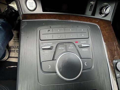 Used 2019 Audi Q5 2.0T Premium w/ Convenience Package image 24