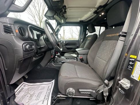 Used 2024 Jeep Gladiator Mojave w/ Safety Group image 25