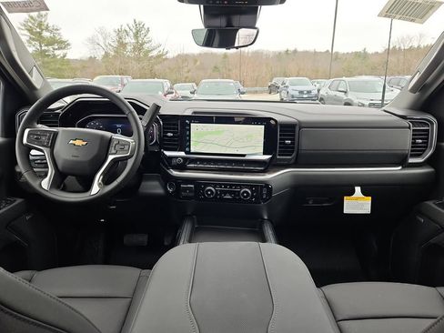 New 2026 Chevrolet Silverado 2500 LTZ w/ LTZ Premium Package AWD/4WD image 5