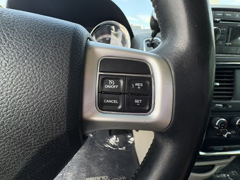 Used 2015 Dodge Grand Caravan SE w/ Quick Order Package 29E SE FWD image 17