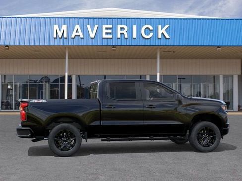 New 2026 Chevrolet Silverado 1500 Custom w/ LPO, Dark Essentials Package AWD/4WD image 5