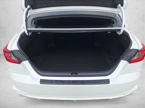Certified 2025 Toyota Camry XSE FWD image 8