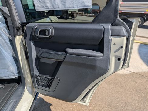 New 2026 Ford Bronco Badlands AWD/4WD image 17