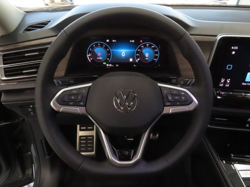 New 2026 Volkswagen Atlas SEL Premium R-Line image 16