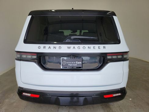 Used 2024 Jeep Grand Wagoneer L Series II w/ Quick Order Packagew 28T AWD/4WD image 6