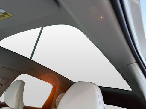 New 2025 Volvo EX90 Ultra w/ Protection Package Premier image 10