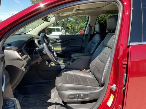 Used 2018 GMC Acadia Denali w/ Technology Package AWD/4WD image 20