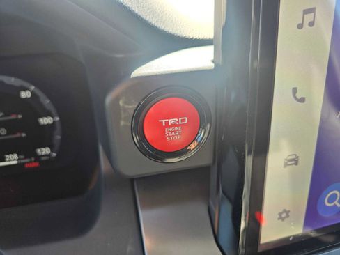 Used 2024 Toyota Tacoma TRD Sport w/ TRD Sport Premium Package AWD/4WD image 29