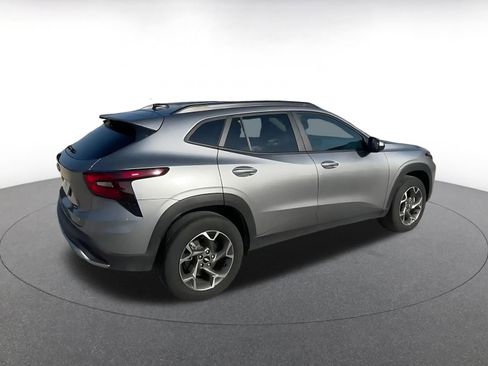 Used 2025 Chevrolet Trax LT image 15