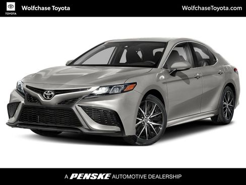 Used 2022 Toyota Camry SE FWD image 1