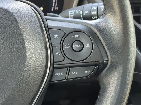 Used 2024 Toyota Corolla XSE FWD image 18