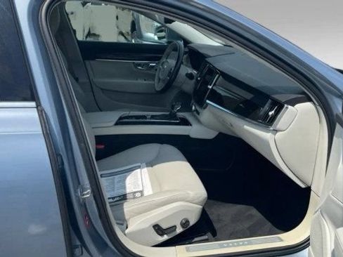 Used 2018 Volvo S90 T5 Momentum w/ Convenience Package AWD/4WD image 5