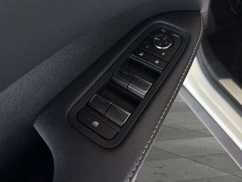 Certified 2024 Lexus RX 350 FWD w/ Technology Package image 9