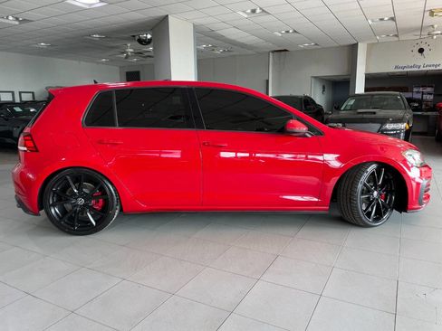 Used 2020 Volkswagen GTI SE image 10