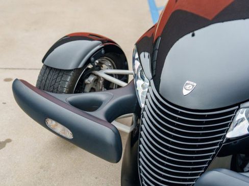 Used 2000 Plymouth Prowler image 32