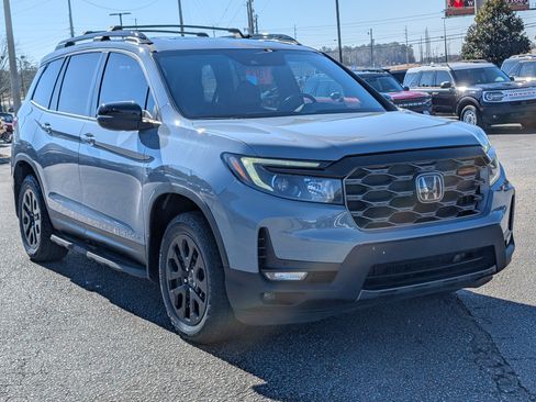 Used 2023 Honda Passport TrailSport image 4