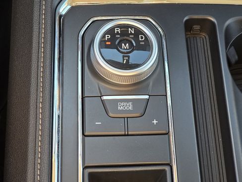 Used 2022 Ford Expedition XLT image 20