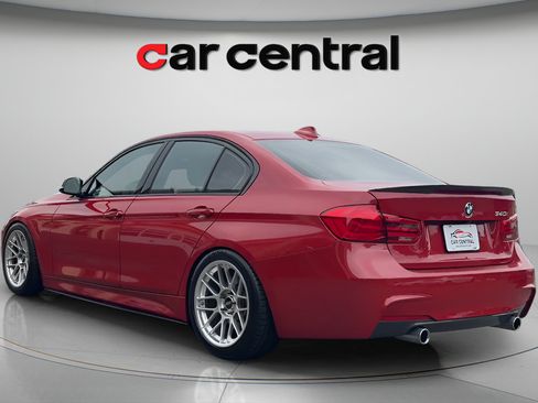 Used 2017 BMW 340i xDrive Sedan AWD/4WD image 3
