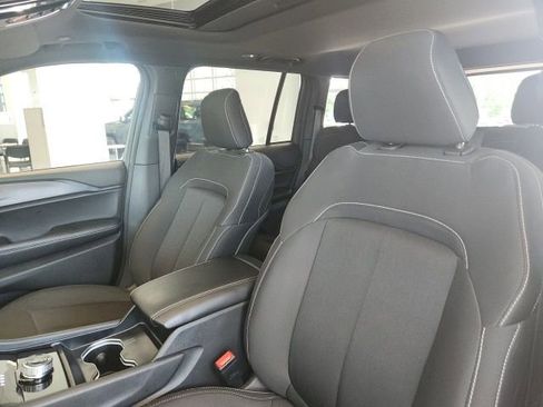 Certified 2024 Jeep Grand Cherokee Laredo X RWD image 28