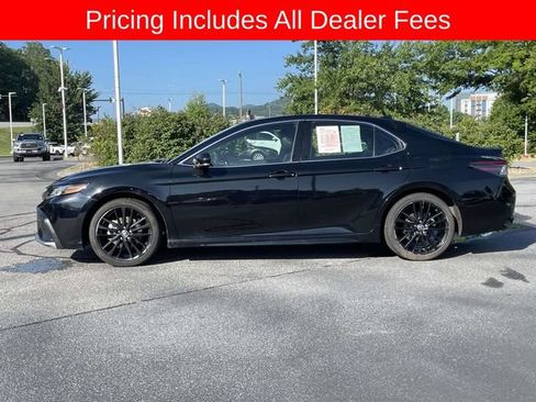 Used 2024 Toyota Camry XSE FWD image 2
