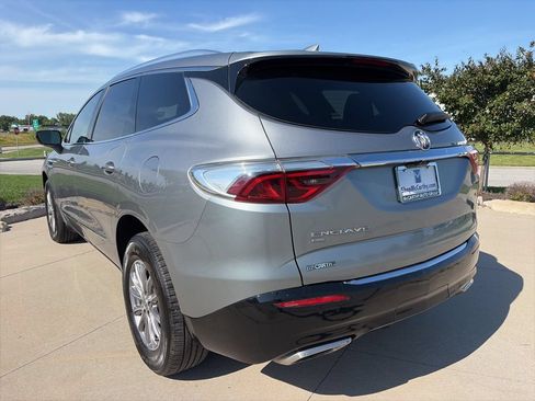 Used 2024 Buick Enclave Premium AWD/4WD image 13